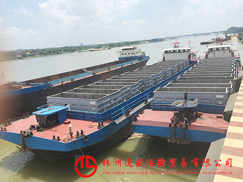 礦車(chē)車(chē)廂運(yùn)輸